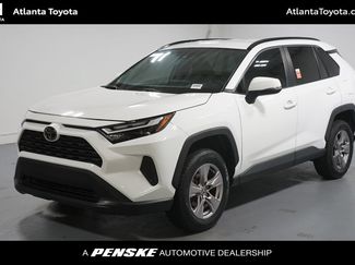 Used 2022 Toyota RAV4 XLE AWD/4WD video 1