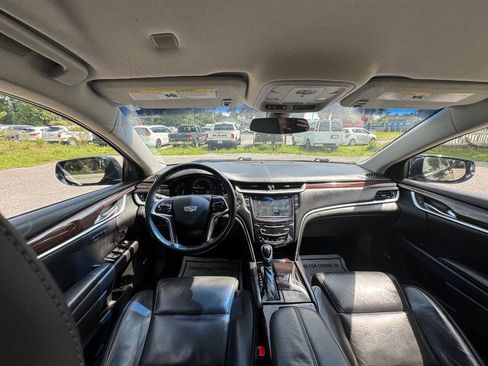 Used 2017 Cadillac XTS Luxury FWD image 13