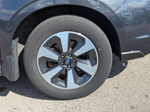 Used 2017 Subaru Forester 2.5i w/ Alloy Wheel Package image 11