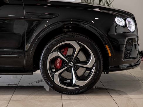 Used 2022 Bentley Bentayga image 10