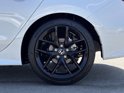Certified 2025 Honda Civic Sport image 12
