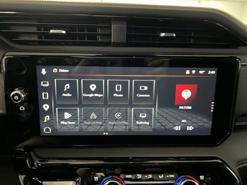 Certified 2025 GMC Sierra 1500 AT4 w/ AT4 Premium Package AWD/4WD image 13