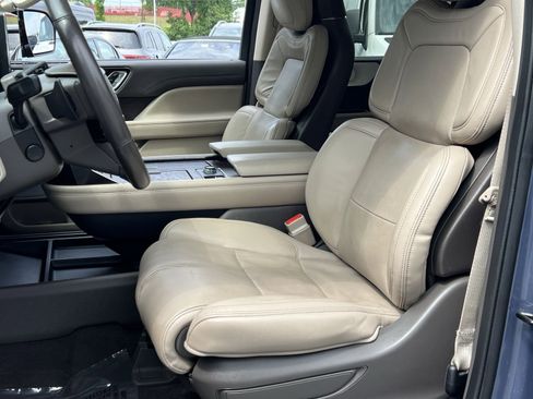 Used 2022 Lincoln Navigator L Reserve AWD/4WD image 17