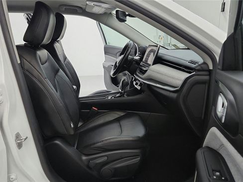 Used 2022 Jeep Compass Latitude image 29