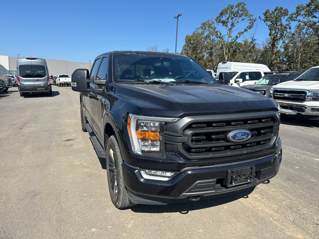 Used 2022 Ford F150 XLT w/ Equipment Group 302A High AWD/4WD image 3