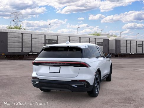 New 2026 Lincoln Nautilus Premier AWD/4WD image 8