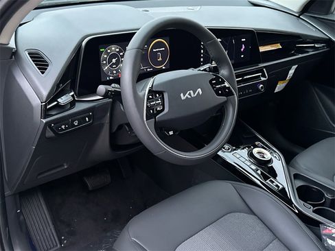 New 2025 Kia Niro Wind image 17