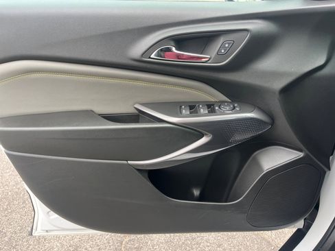 Used 2024 Chevrolet Trax ACTIV w/ Driver Confidence Package image 24