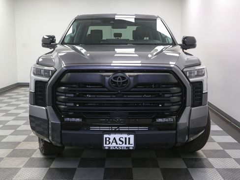 Used 2024 Toyota Tundra Limited AWD/4WD image 3