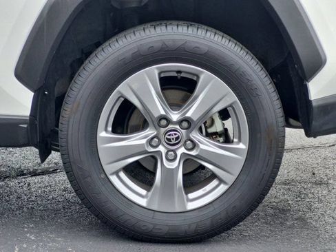 Certified 2025 Toyota RAV4 LE AWD/4WD image 8