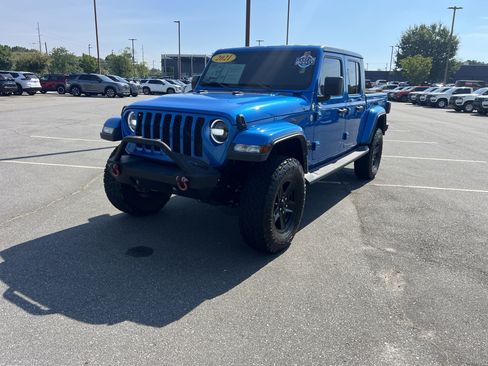 Used 2021 Jeep Gladiator Sport AWD/4WD image 1
