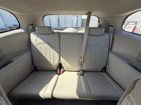 Used 2014 Buick Enclave Premium FWD image 19