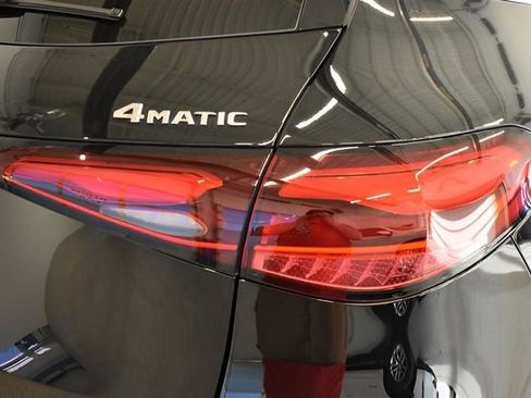 New 2026 Mercedes-Benz GLC 300 4MATIC image 12