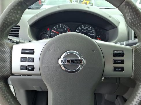 Used 2019 Nissan Frontier S RWD image 5