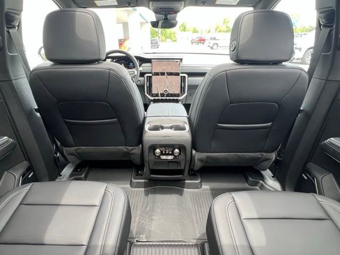 New 2026 GMC Acadia Elevation w/ Elevation Premium Package FWD image 10