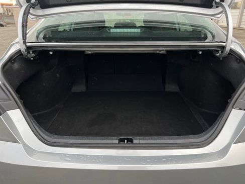 Used 2025 Toyota Camry LE image 15