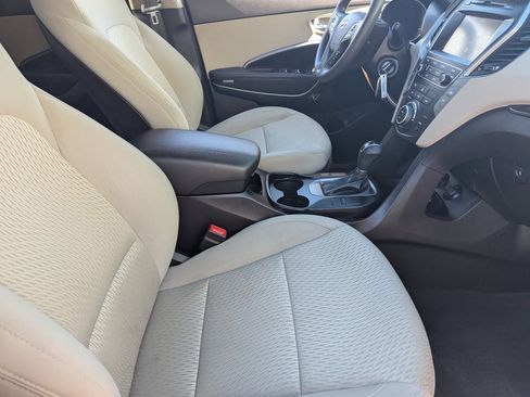 Used 2017 Hyundai Santa Fe Sport image 9