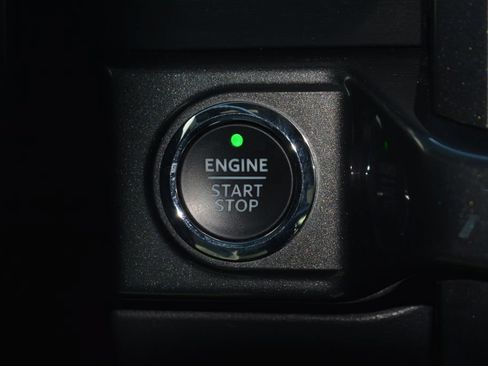 Used 2022 Ford F150 XLT w/ Equipment Group 302A High AWD/4WD image 14
