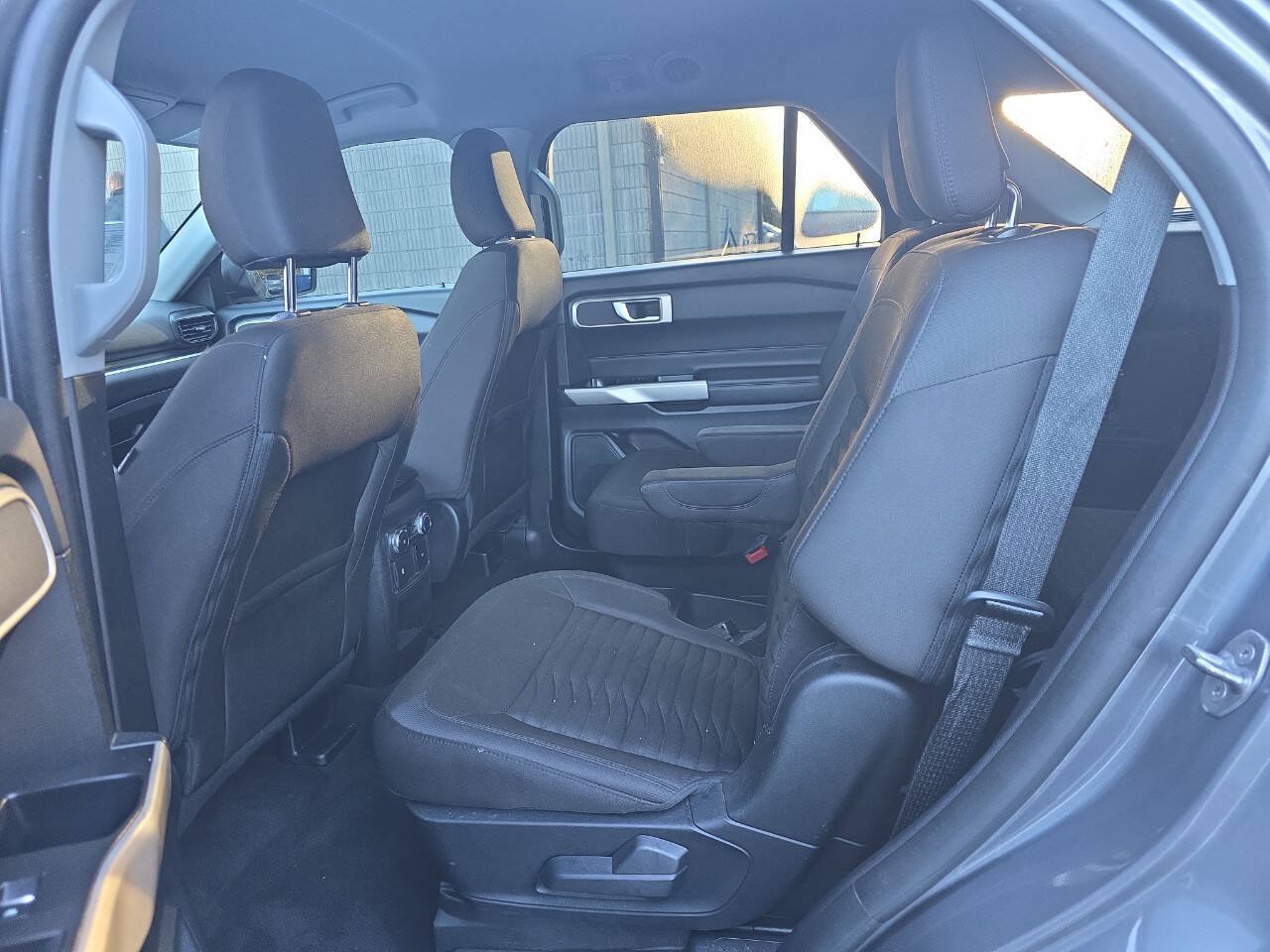 Used 2021 Ford Explorer XLT RWD image 10