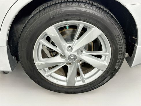 Used 2013 Nissan Altima 2.5 SL w/ Technology Pkg FWD image 11