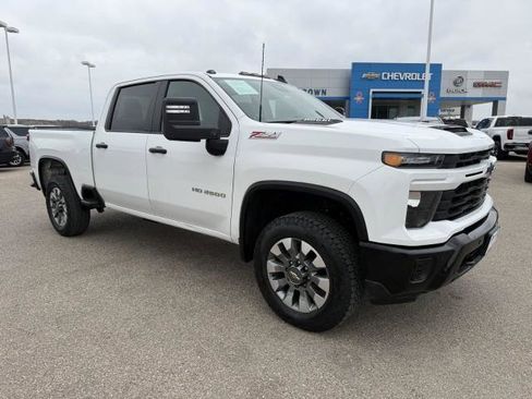 Certified 2025 Chevrolet Silverado 2500 Custom w/ Custom Value Package image 11