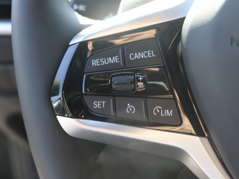 Certified 2025 BMW 330i Sedan w/ Premium Package image 18