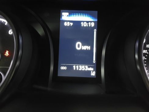 Used 2022 Toyota Camry SE image 23