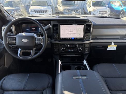 Used 2025 Ford F450 Platinum image 9