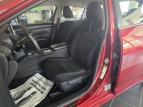 Used 2024 Nissan Sentra SV w/ All-Weather Package FWD image 9