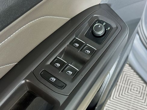 Certified 2023 Volkswagen Atlas Cross Sport SEL AWD/4WD image 18