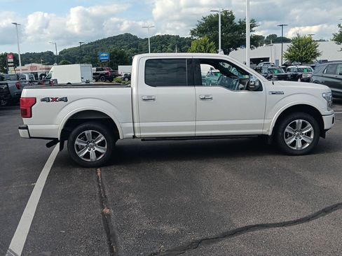 Used 2019 Ford F150 Platinum w/ Equipment Group 701A Luxury AWD/4WD image 3