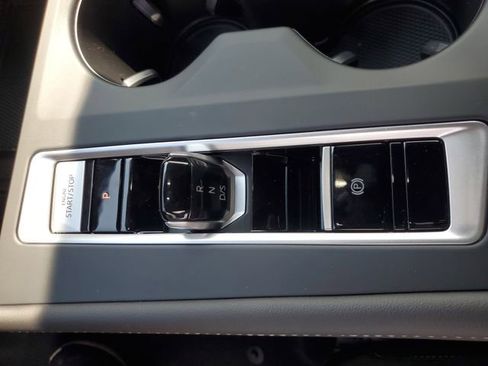 New 2026 Volkswagen Atlas Cross Sport SE image 26