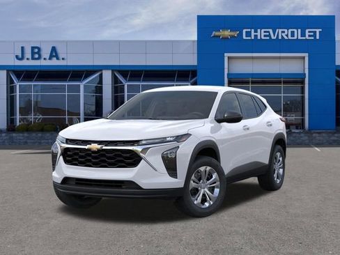 New 2026 Chevrolet Trax LS FWD image 6