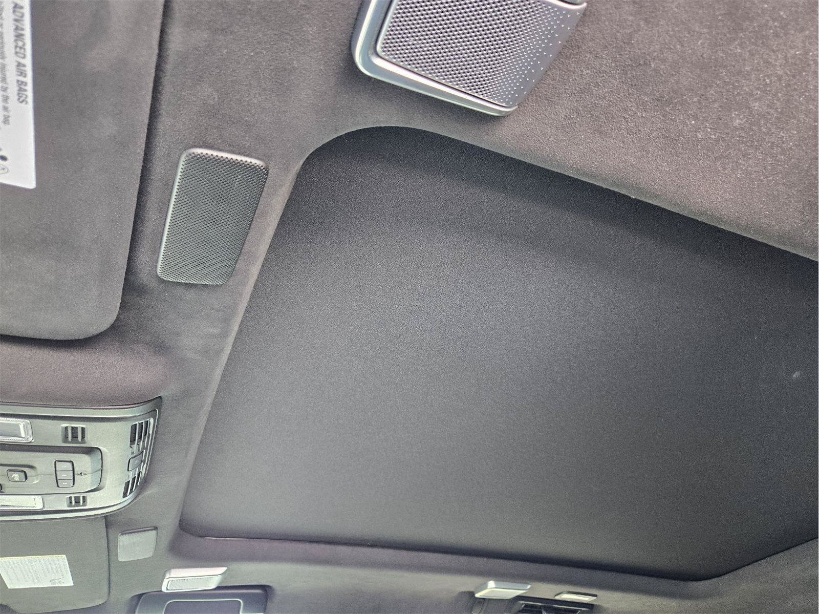 Used 2024 Cadillac Escalade Sport Platinum w/ LPO, Floor Liner Package AWD/4WD image 24