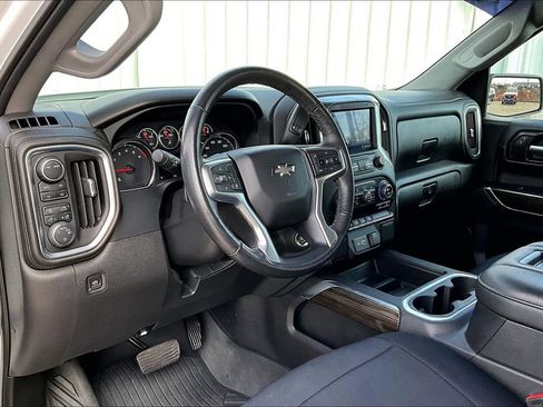 Used 2022 Chevrolet Silverado 1500 LT Trail Boss image 16