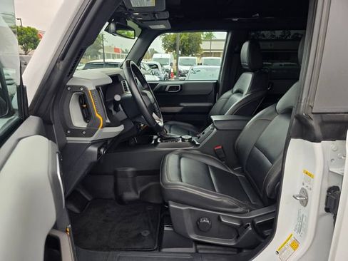 Used 2023 Ford Bronco Badlands AWD/4WD image 16
