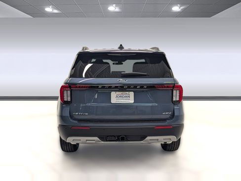 New 2026 Ford Explorer Active w/ Active Comfort Package image 8