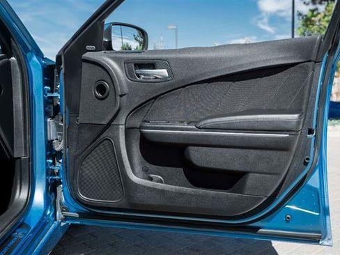 Used 2018 Dodge Charger R/T Scat Pack RWD image 34