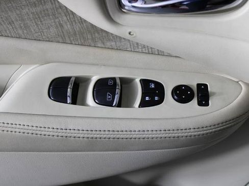 Certified 2019 Nissan Murano SL FWD image 24