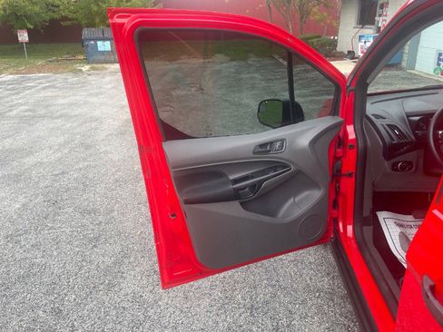 Used 2022 Ford Transit Connect XL image 49