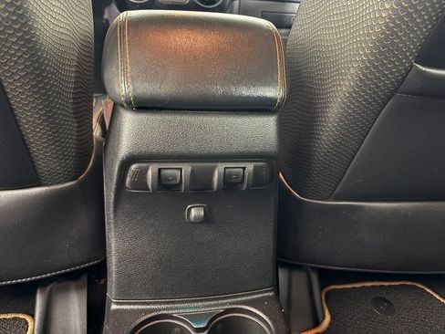 Used 2014 Jeep Wrangler Unlimited Sahara AWD/4WD image 32