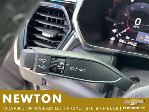 Used 2024 GMC Canyon Elevation w/ Trailering Package AWD/4WD image 16