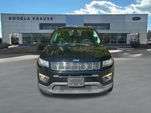 Used 2018 Jeep Compass Latitude w/ Cold Weather Group AWD/4WD image 2