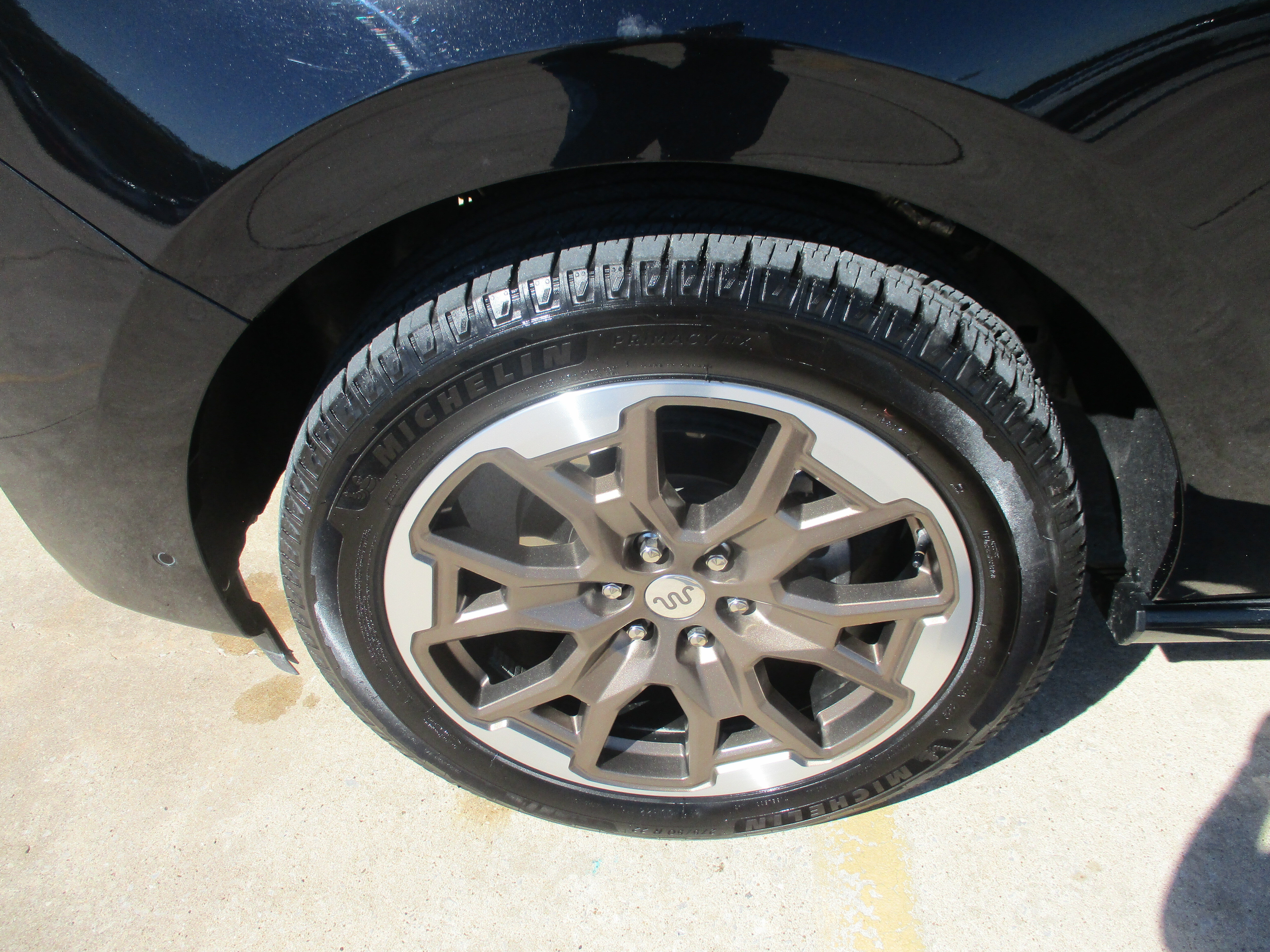 Used 2025 Ford Expedition King Ranch AWD/4WD image 3