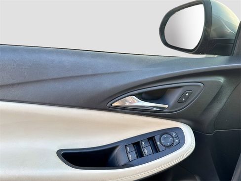 Used 2023 Buick Encore GX Preferred w/ Cold Weather Comfort Package image 9