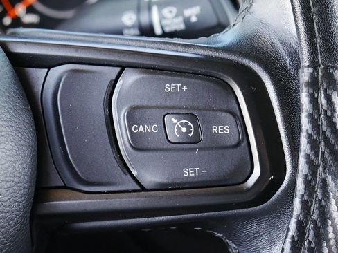 Used 2021 Jeep Gladiator Sport AWD/4WD image 31
