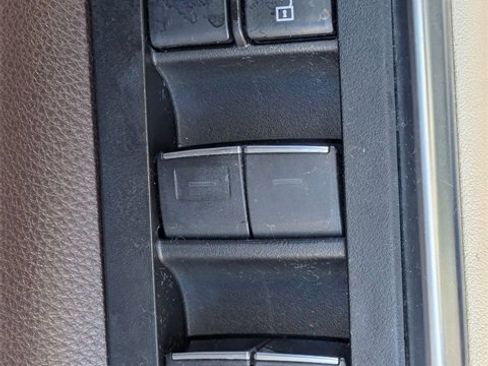 Certified 2022 Toyota Highlander Limited image 12