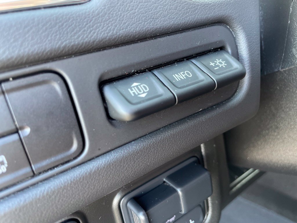 Used 2023 Chevrolet Suburban Premier w/ Premium Package AWD/4WD image 33