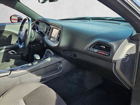 Used 2022 Dodge Challenger R/T Scat Pack w/ Scat Pack Stripe image 22