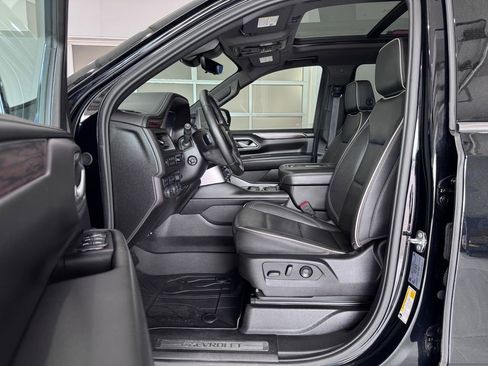 Certified 2024 Chevrolet Suburban Premier AWD/4WD image 13